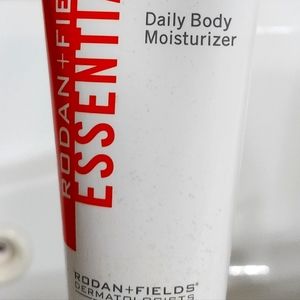 Rodan & Fields  daily body moisturizer 6.8 oz new unopened